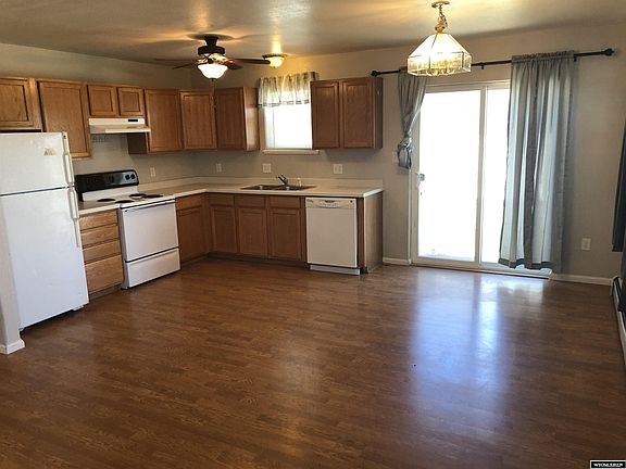 5th image of 706 Dickinson Ave