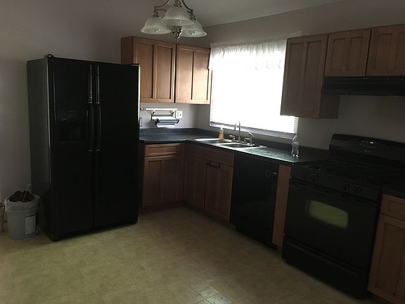 4th image of 591 Britmore Ct