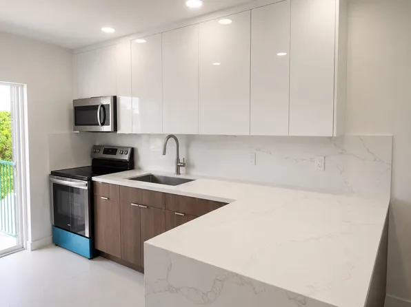 3514 W 76th St Unit 201, Hialeah, FL 33018