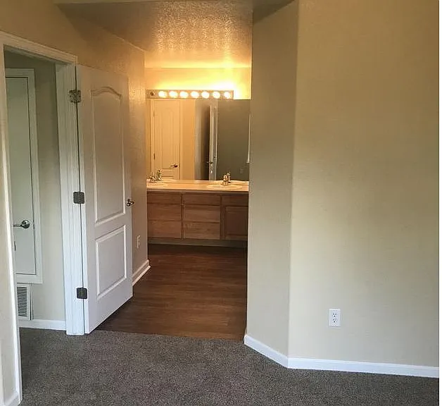 4735 Hahns Peak Dr #203 — Photo 8