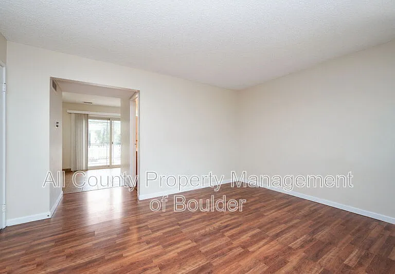 800 W Moorhead Cir #C — Photo 3