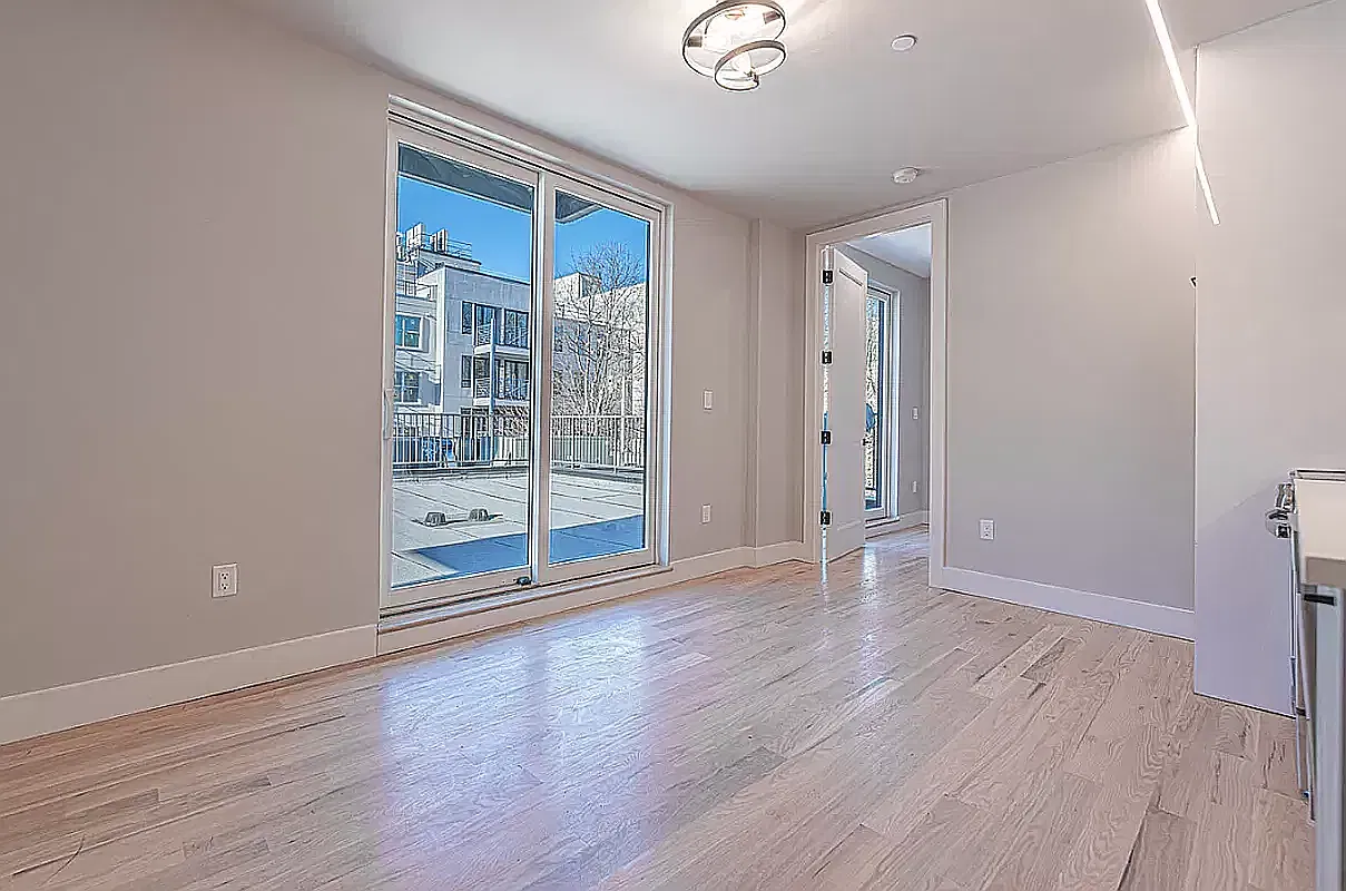 13 Jefferson Street — Photo 2