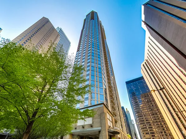 222 N Columbus Dr APT 1901, Chicago, IL 60601