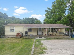 2207 Indian Hill Rd, Lehighton, PA 18235