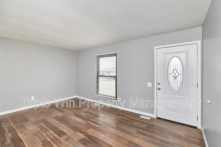 3049 Orton St — Photo 5