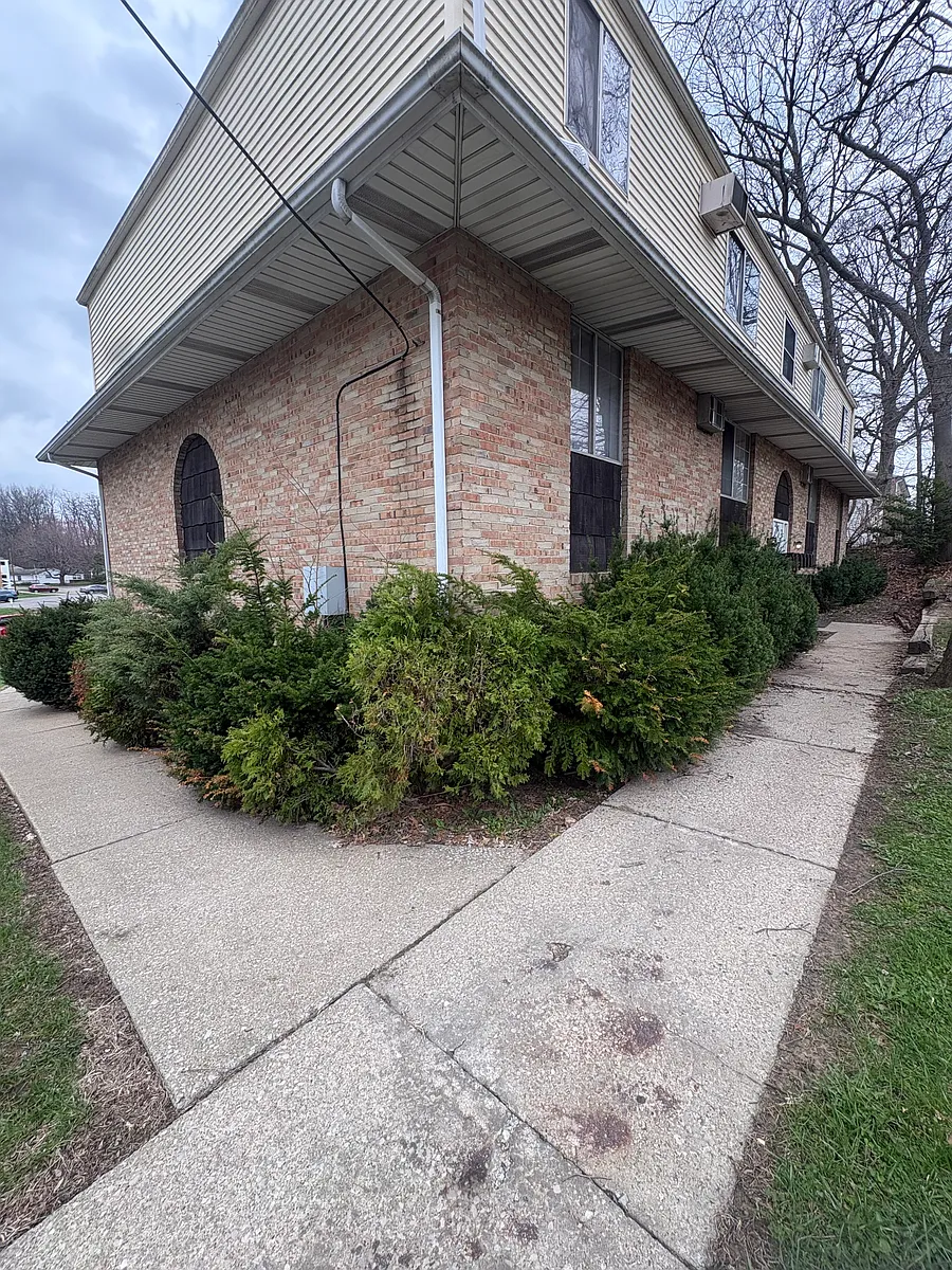 Building Photo - 857 34th St NW #12