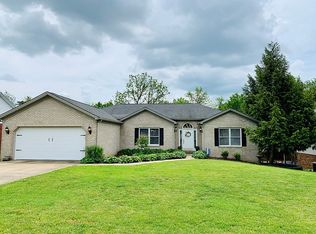 132 Locust Ridge Rd, Frankfort, KY 40601