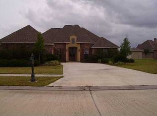 112 Lac Verret Dr, Luling, LA 70070
