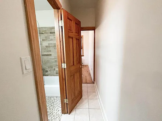 Rented by Ulas Real Estates Inc | media 9