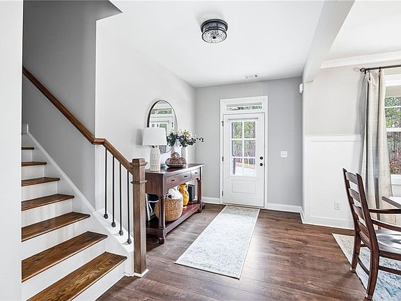 5th image of 238 Observation Pointe