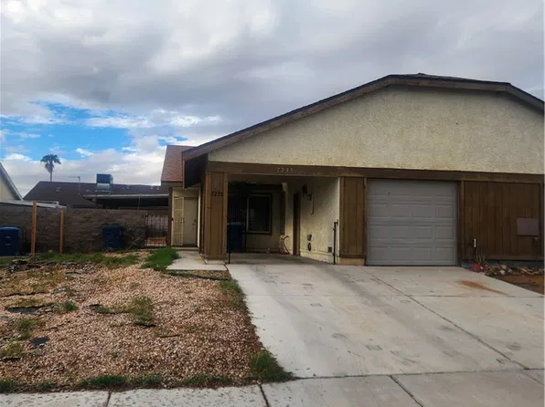 7235 Empress Dr, Las Vegas, NV 89147