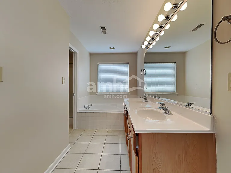 10305 Saint Regence Ln — Photo 13