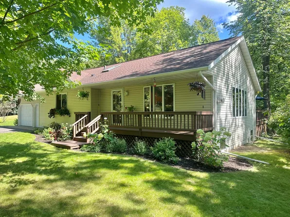 9830 Praise Ln NW, Walker, MN 56484