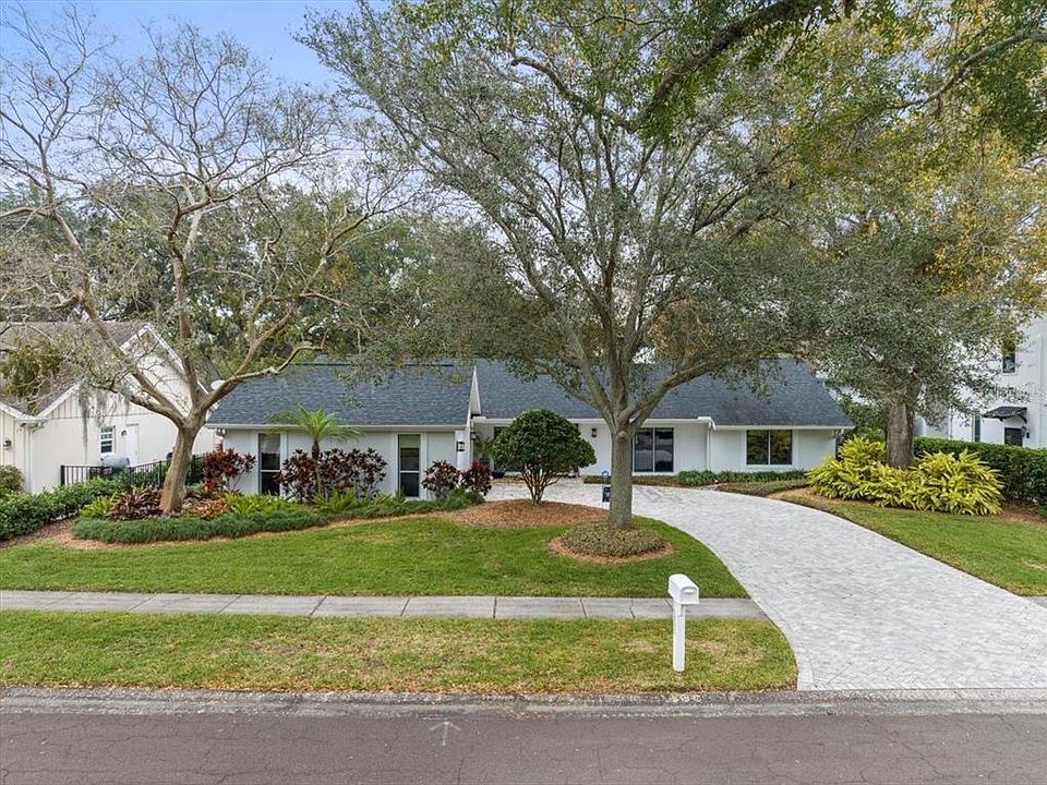 1st image of 13803 LAKE VILLAGE PLACE