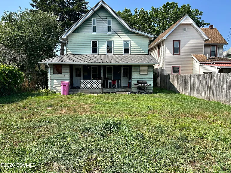 1225 Memorial Ave — Photo 19