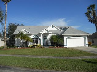 432 Lake Victoria Cir, Melbourne, FL 32940