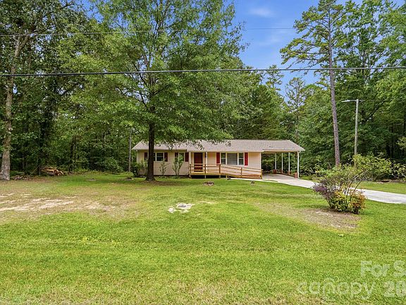 3rd image of 897 Community Ln
