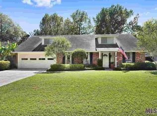 9882 Chateau Dr, Baton Rouge, LA 70815