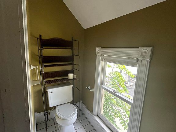 3rd image of 103 S Huron St APT 9