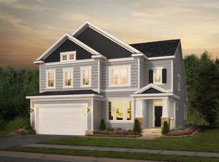 35912 Platinum Dr, Round Hill, VA 20141