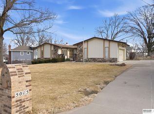 5015 N 103rd St, Omaha, NE 68134