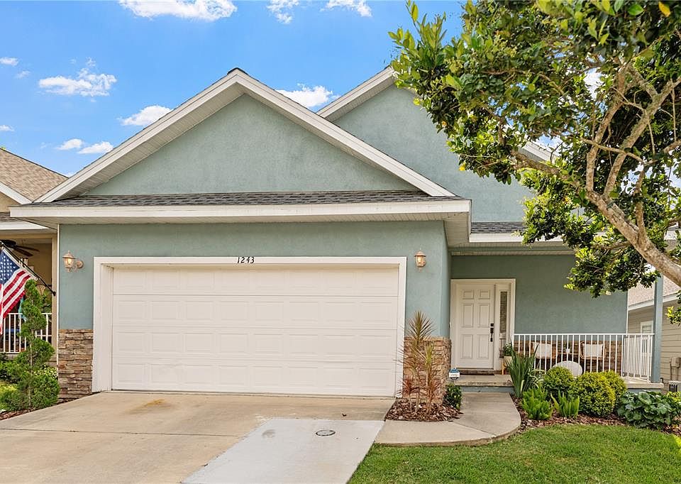 1st image of 1243 NW 120th Way