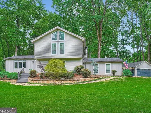 1490 E Bank Dr, Marietta, GA 30068