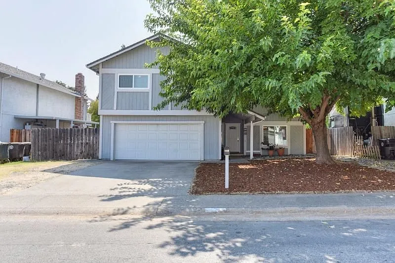 6906 Cobblestone Way photo 1