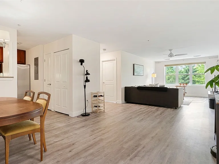 318 Rindge Ave #204 — Photo 15