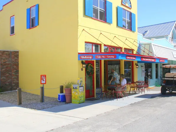 384 E Railroad Ave, Boca Grande, FL 33921