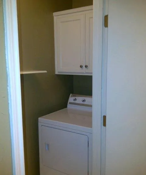436 Row One — Photo 5
