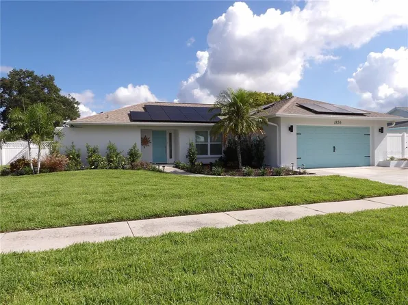 1856 Woodhaven Cir, Sarasota, FL 34232