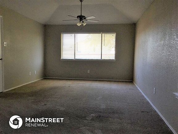 5th image of 909 Knollwood Dr