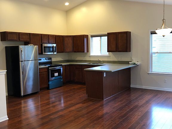 4th image of 4650 Lauren Dr