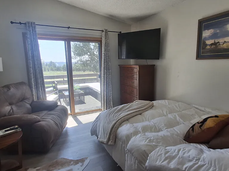 7430 Lomas Ct — Photo 9
