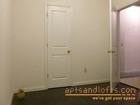 Rented by aptsandlofts.com | media 35