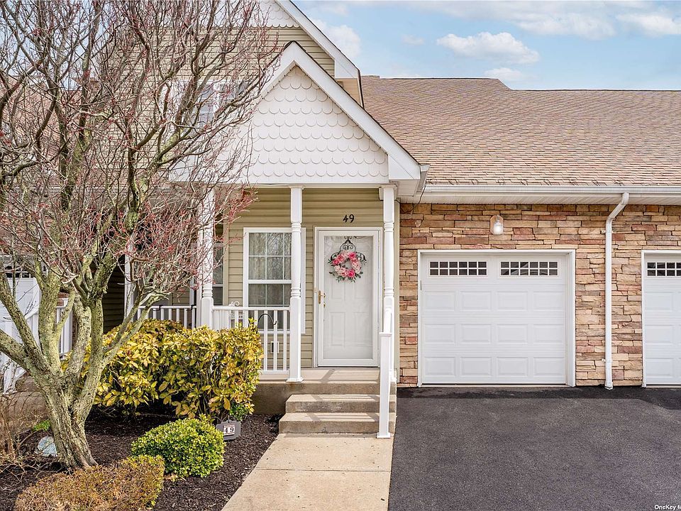 1st image of 49 Rose Ln #49