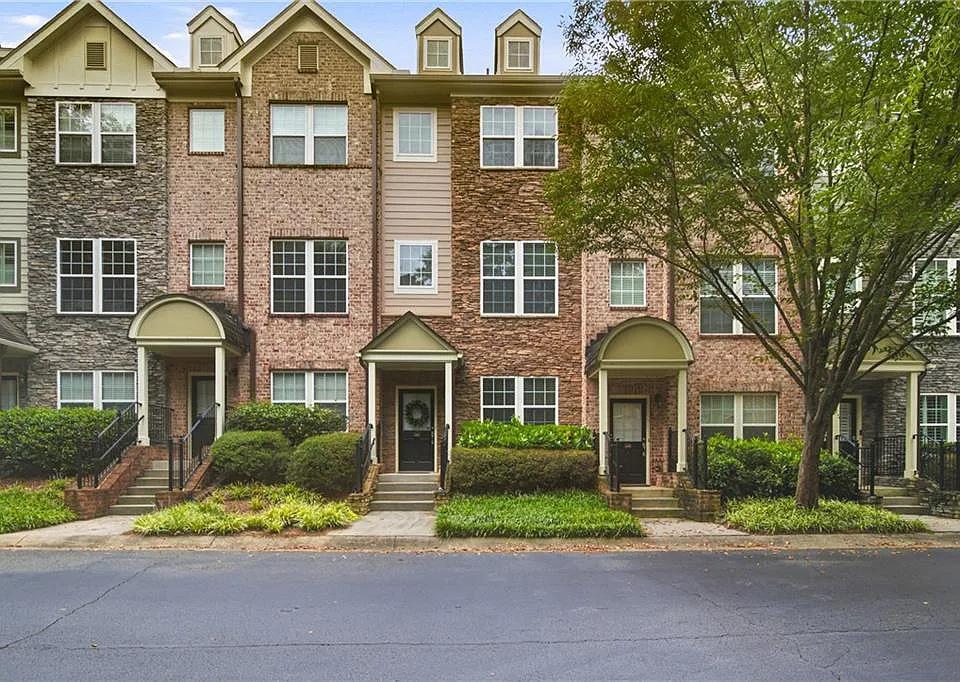 1231 Ashford Creek Park NE
