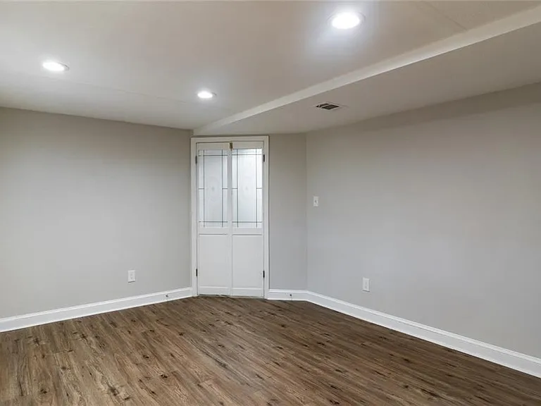 3599 Lower Roswell Rd — Photo 16