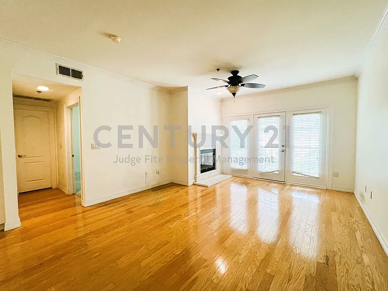 3400 Welborn St #406 — Photo 16