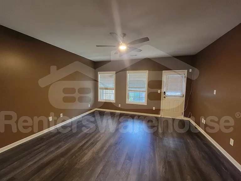 2671 Rivers Edge Dr — Photo 17