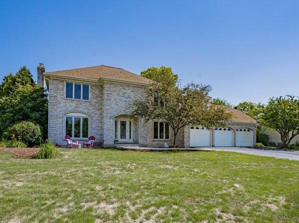 24116 W Brancaster Dr, Naperville, IL 60564