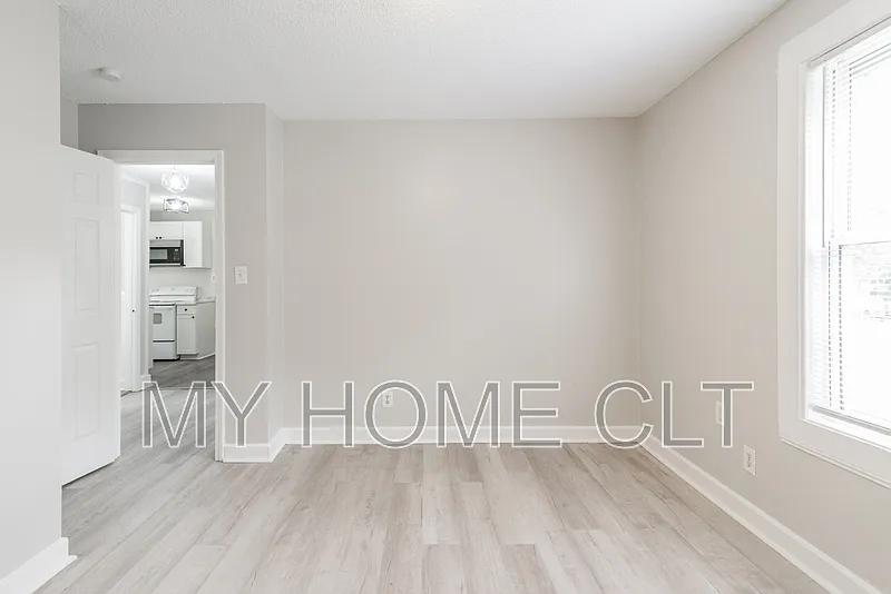 2 bed, 1.0 bath, 678 sqft, $1,200 — Photo 4