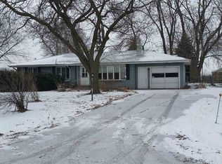 2823 Indian Point Rd, Oshkosh, WI 54901