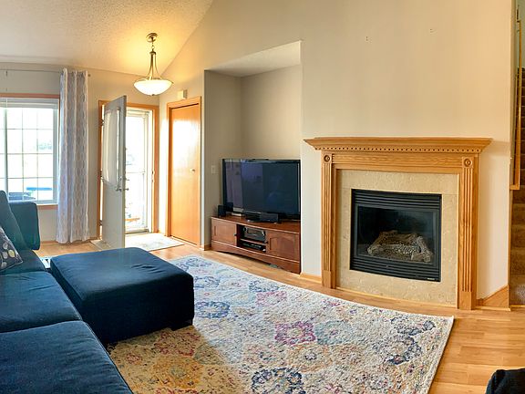 Entertainment Nook/Gas FP