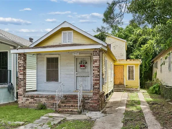 8825 Apple St, New Orleans, LA 70118