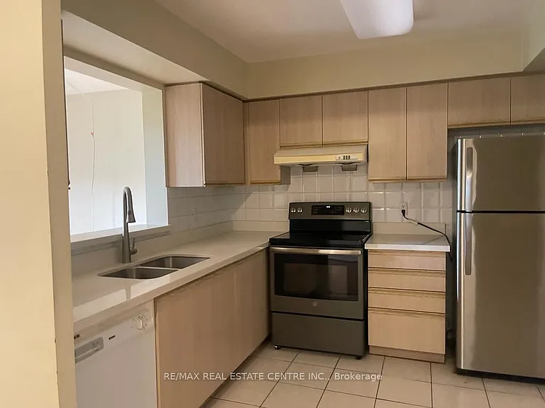 117 Omni Dr #20 — Photo 5