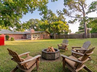 909 N Dove Rd, Grapevine, TX 76051