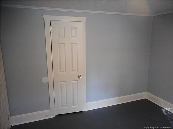 3rd image of 5010 Hodge St