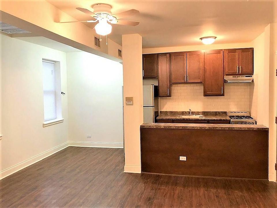 1st image of 4756 N Maplewood Ave APT G5